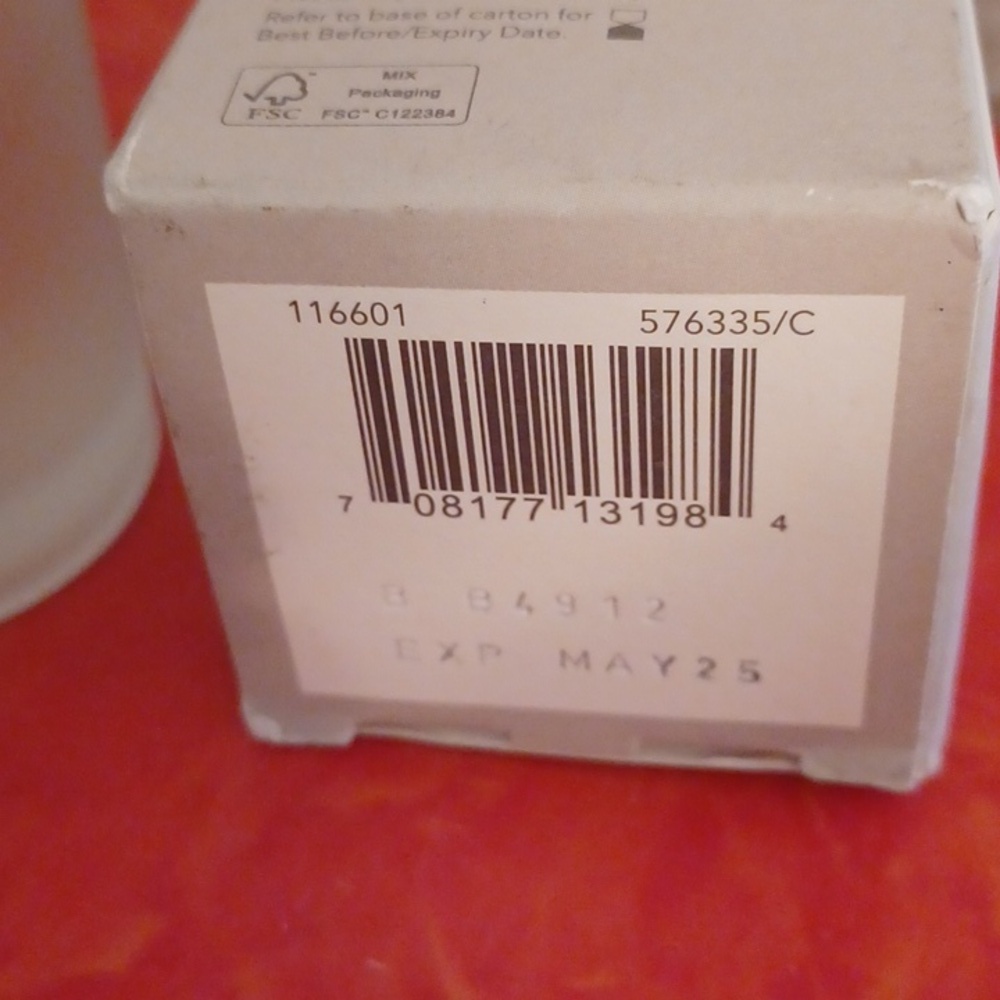 Jurlique Activating water Essence + marshmallow root extracts moisture h… - Picture 3 of 3